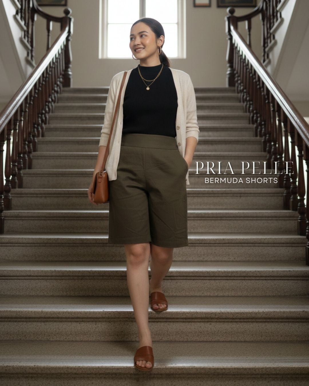 Pria Pelle Bermuda Shorts | Back garter - Cotton Blend Light Moss Green | Non Stretch